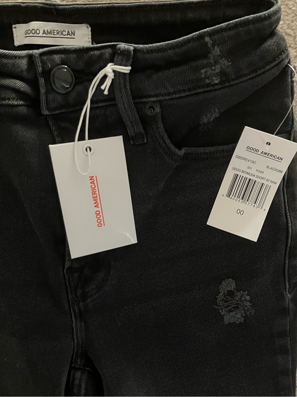 GOOD AMERICAN Good Bermuda Raw Hem Distressed Denim Shorts Black088 24 NEW NWT - Picture 11 of 13